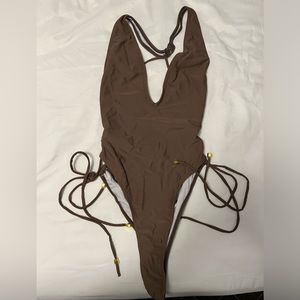 New women’s one piece sexy high cut swimsuit